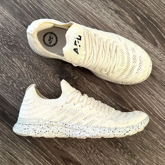 APL Athletic Propulsion Labs TechLoom Wave Running Sneakers - Picture 1 of 9